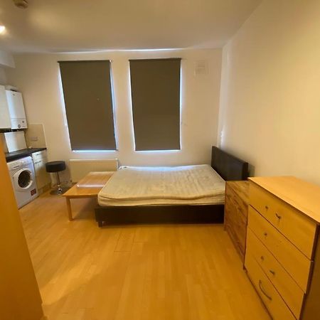 Golders Way Rooms Londres Exterior foto